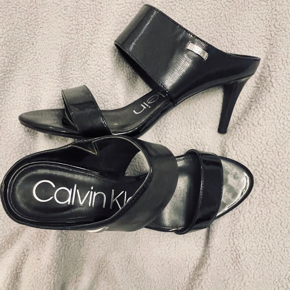 CALVIN KLEIN DOUBLE STRAP SLIDE Size 9
